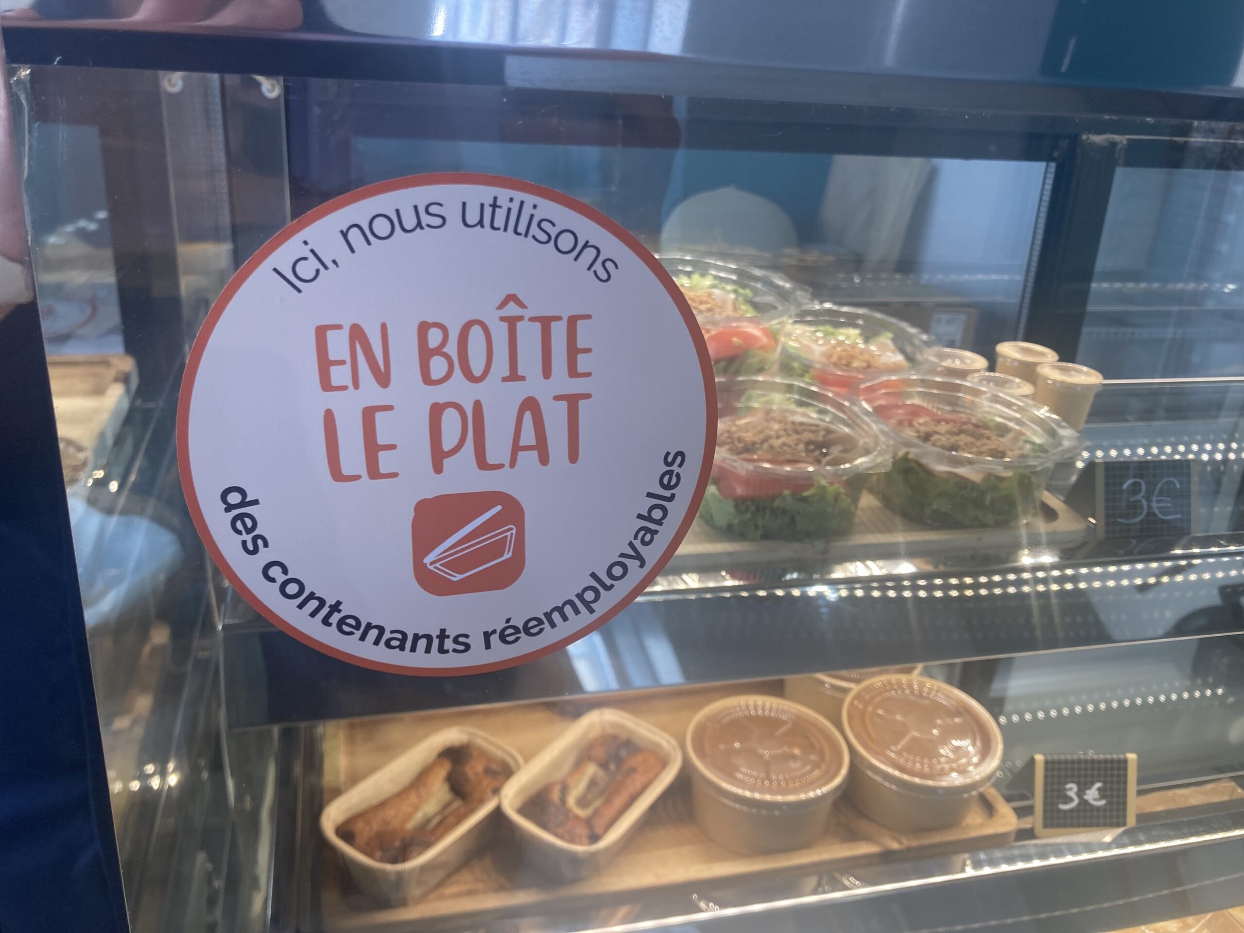 aux-delices-delise - affiche service boites consignées